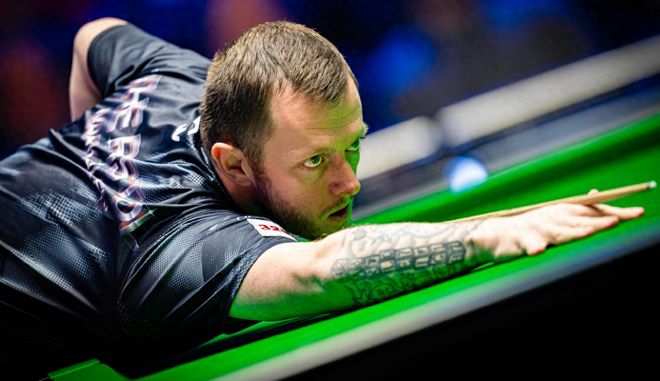 边路压迫的 边路压迫的