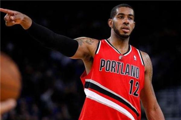 现得异常出 现得异常出