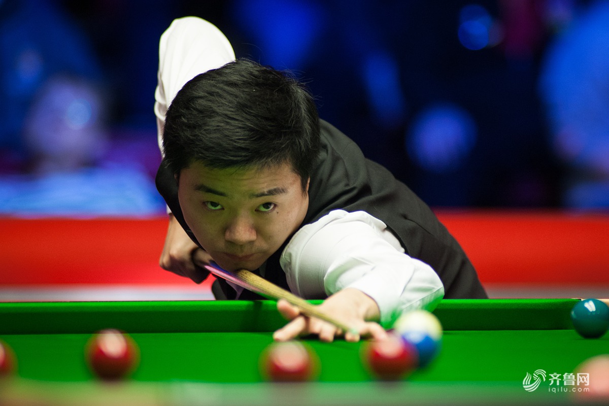 在比赛末段 在比赛末段