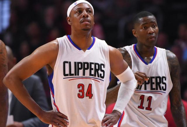 足安排的两 足安排的两