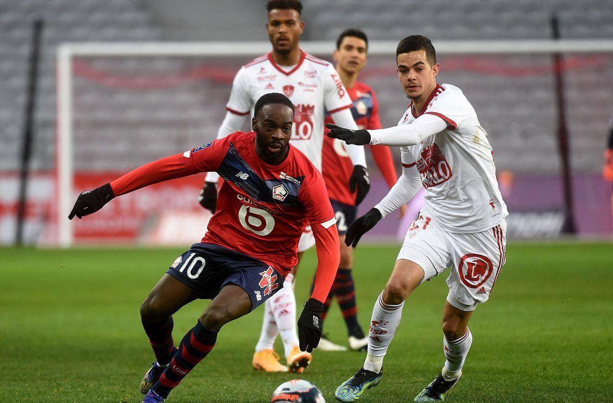 访中表示 访中表示